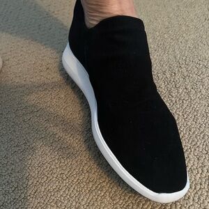 Via Spiga Women’s Black Slip-On suede Sneakers like new size 9